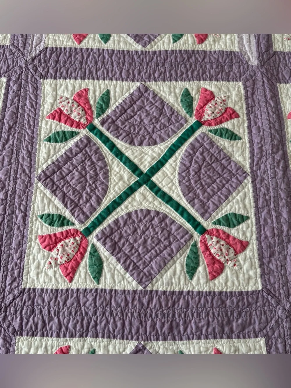 Vintage Handmade Appliqué Tulip Patchwork Quilt  Lavender Pink Green 76” X 88”